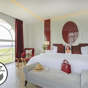 La Seine Hotel